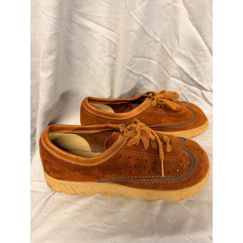 Vtg 70s Fascinators Womens 5.5 Brown Suede Platform Sneakers Gum Soles Lace Up